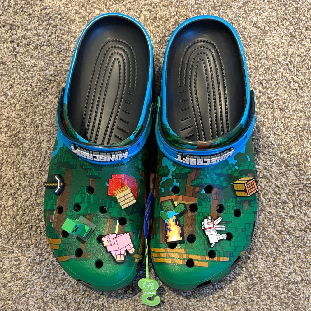 New with tags Minecraft classic CROCS Men’s with charms size 13 - Blue and Green